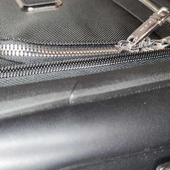 TUMI Dual Access 4wh Carry-On - Picture 16 of 16